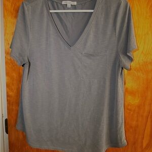 Green Envelope Gray V-Neck Short Sleeve Top